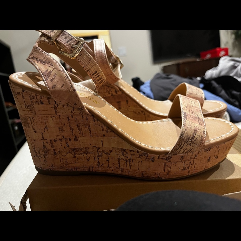 Cute brand new wedges